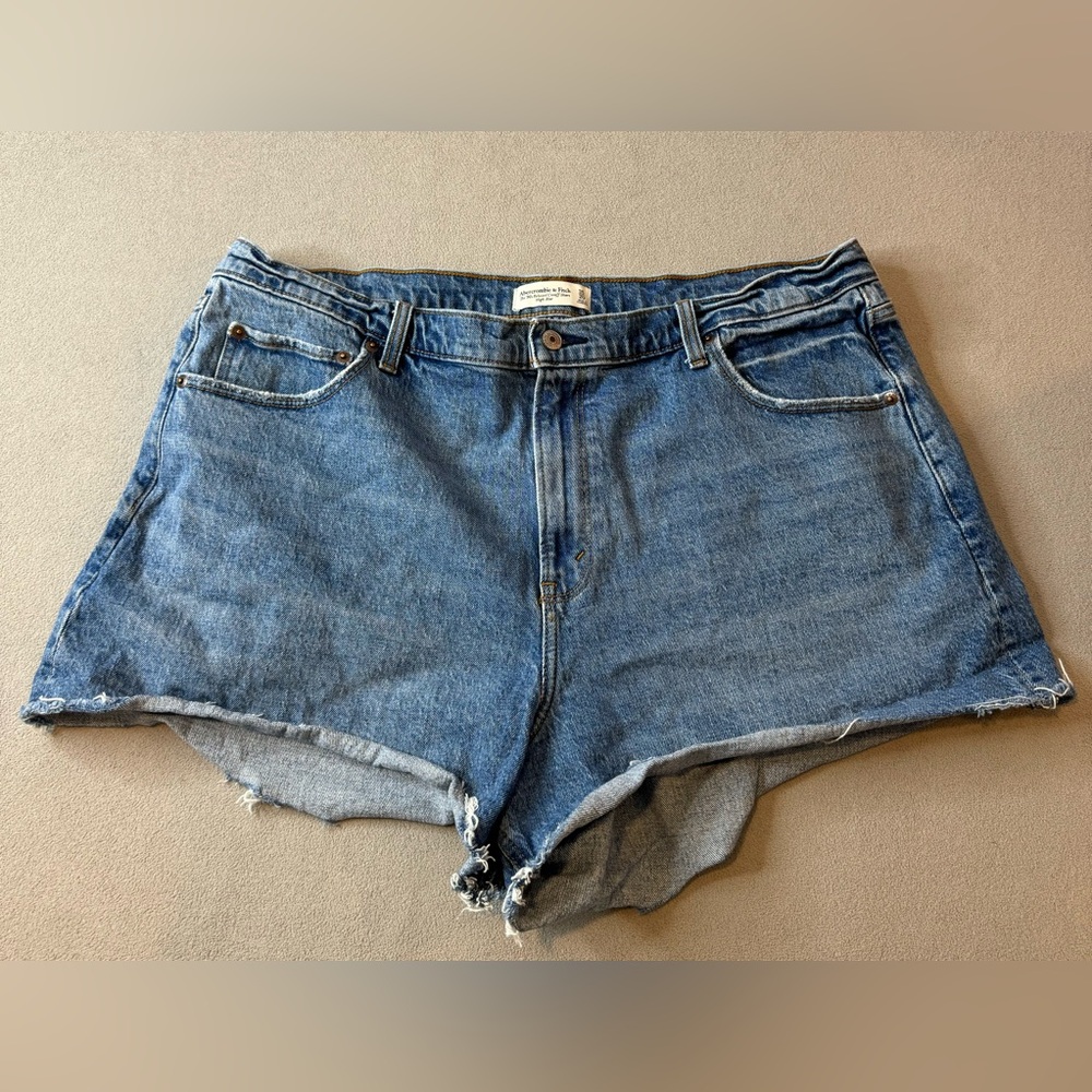 Abercrombie & Fitch crossover waistband the mom short high rise rawhem Sz 35/20